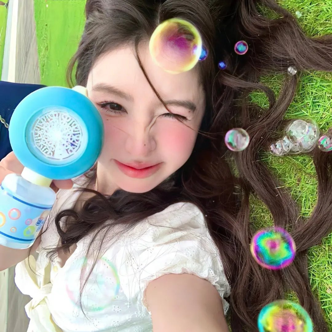 倭河马的秘密生活 高清封面